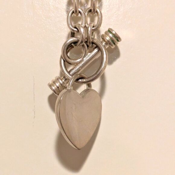 $5 Item! Y2K Heart Charm Circle and Bar Clasp Chain Bracelet - Picture 4 of 4